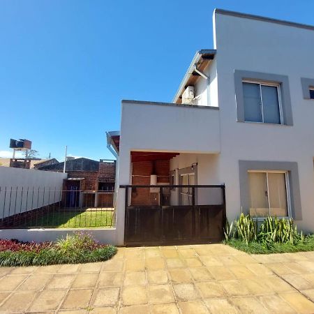 Hermoso Duplex En Barrio Cerrado Посадас Екстериор снимка