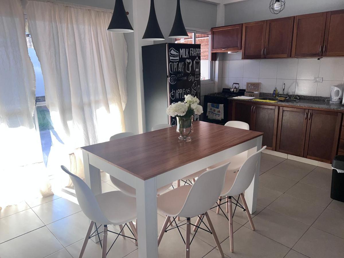 Hermoso Duplex En Barrio Cerrado Посадас Екстериор снимка