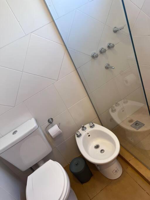 Hermoso Duplex En Barrio Cerrado Посадас Екстериор снимка
